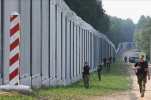 Польща оголосила про будівництво нового укріплення через дії Білорусі