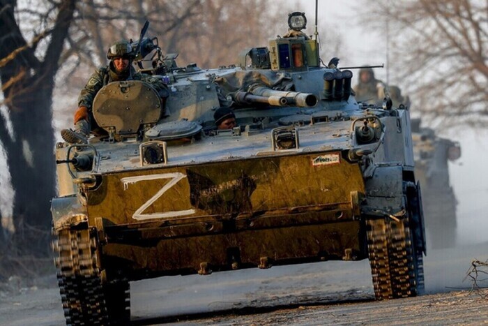 По словам Тимочко, захватчики сумели «найти слабые стороны» украинской обороны при «хронической нехватке боекомплекта»