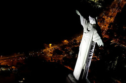 Неймовірні знімки нічного Ріо за тиждень до Олімпіади