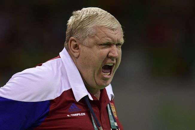 Коли не вмієш програвати: тренер збірної Росії розкричався на своїх гандболісток (відео)