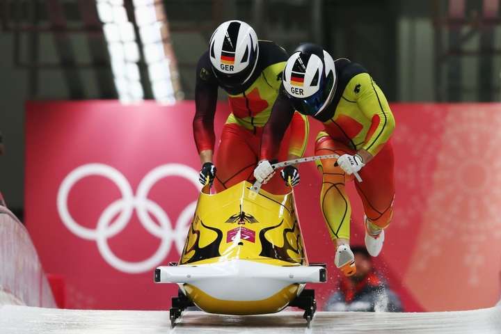 Олімпіада-2018. Канадці і німці поділили золото у бобслеї в заїздах чоловіків-двійок