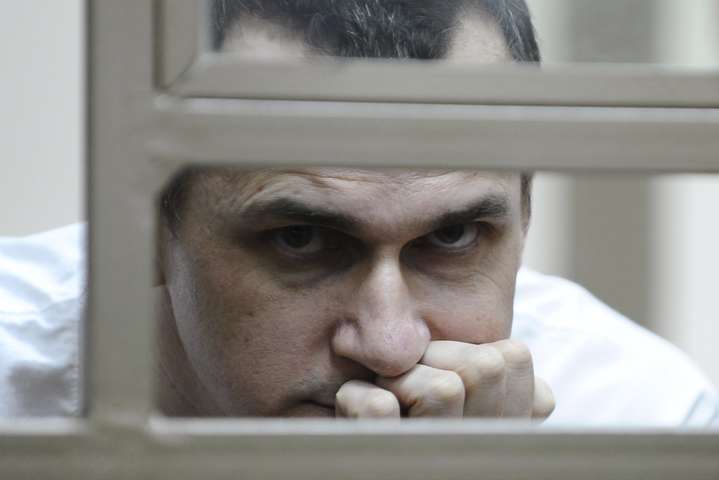 Российские тюремщики опровергли сообщения о покинувшем колонию Сенцове