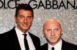 Модный дом Dolce & Gabbana обвинили в расизме из-за новой рекламной кампании