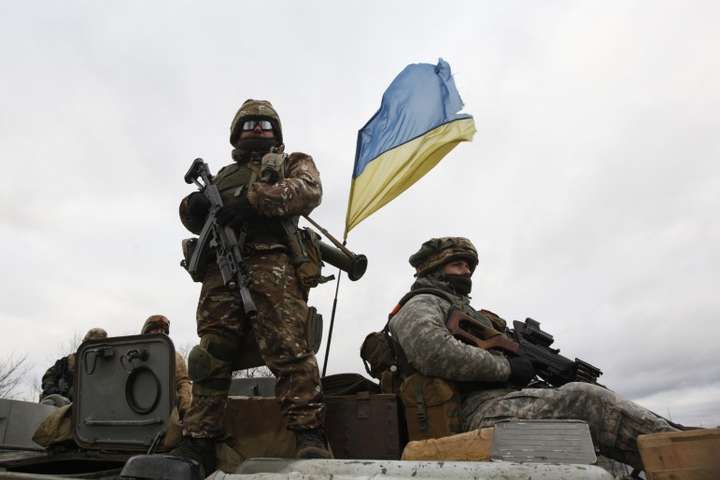 В Україні можуть оголосити воєнний стан: чого чекати і до чого готуватись