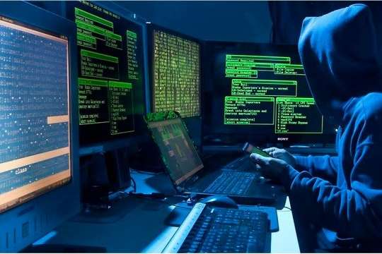 С начала года Нацполиция раскрыла почти 1000 киберпреступлений
