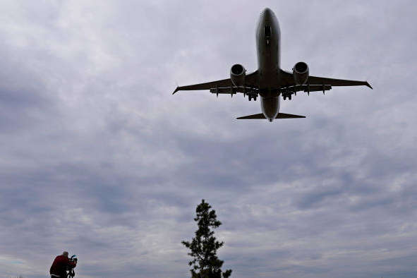 Boeing установит на самолеты 737 Max дополнительные сигналы тревоги