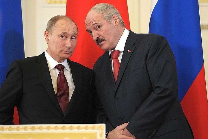 Російська пропаганда назвала дату приєднання Білорусі до РФ