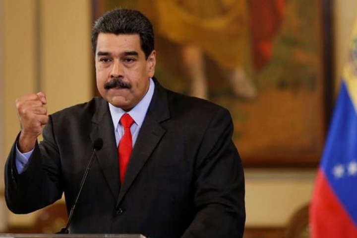 Болтон закликав Мадуро піти з посади 