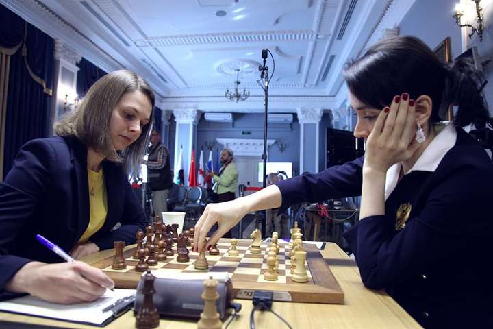 Сестри Музичук перетворюються в аутсайдерок турніру претенденток на шахову корону