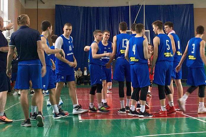 Чоловіча баскетбольна збірна України U-18 перемогла в Білорусі