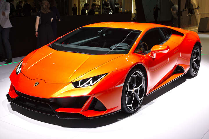 Ломаченко придбав розкішну Lamborghini (відео)