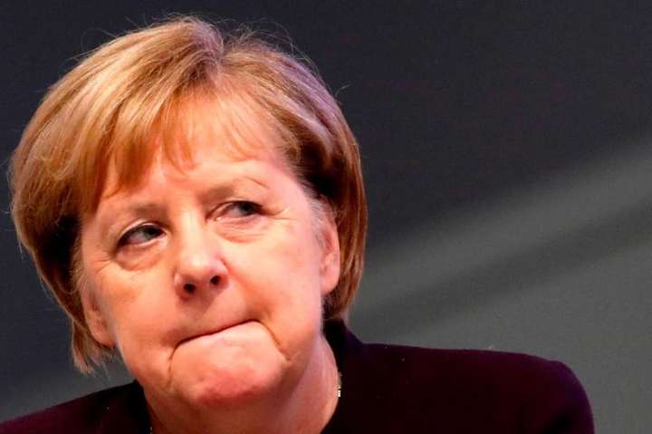 Меркель зробила Німеччину залежною від РФ та Туреччини, – Bild
