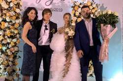 Борець, який оконфузився фото з російським прапором, одружився в День національної скорботи