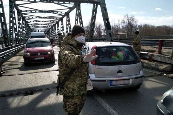 Україна не планує закривати кордони через коронавірус, - Пристайко