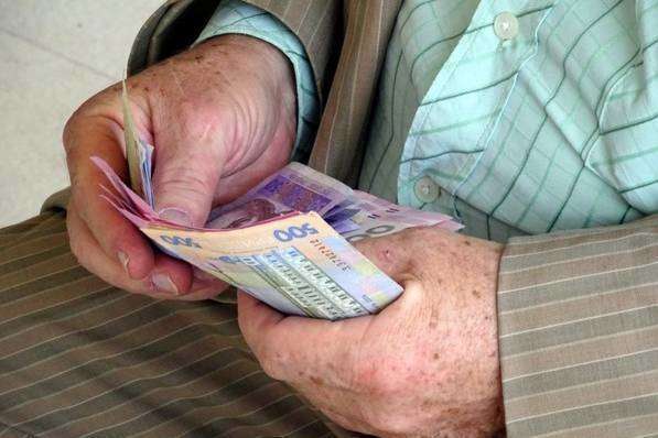 Шмыгаль рассказал, когда в Украине проведут индексацию пенсий