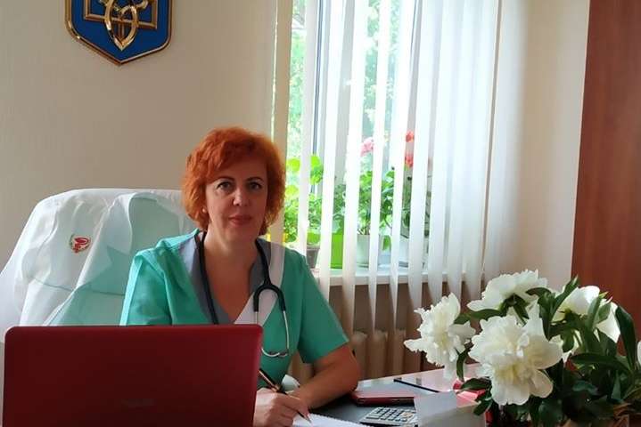 «У нас все сумно». Головна лікарка Миколаївської інфекційної лікарні поскаржилася на нестачу грошей на зарплати медикам