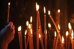 На Харківщині від Covid-19 померла жінка, яка продавала свічки в церкві