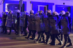 У Чорногорії поранили понад 20 поліцейських у ході заворушень