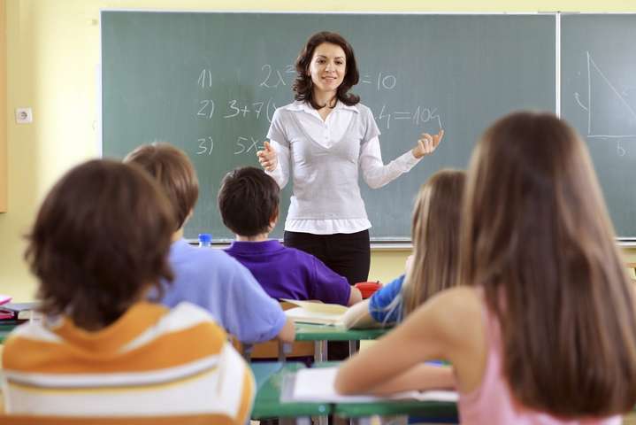 Міносвіти: вчителі не отримають додаткових доплат за карантин