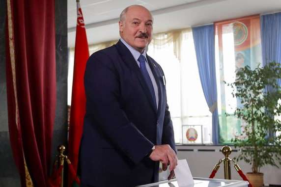 Центрвиборчком Білорусі оновив результати виборів