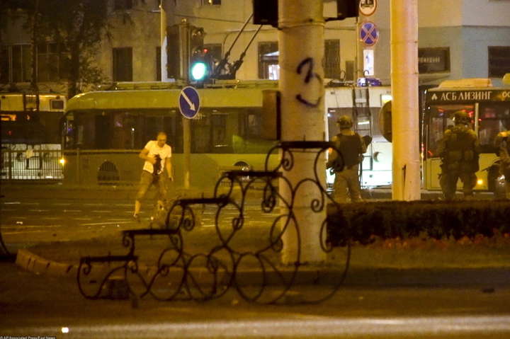 Як загинув учасник протестів у Мінську. Фото і відео, які спростовують версію влади