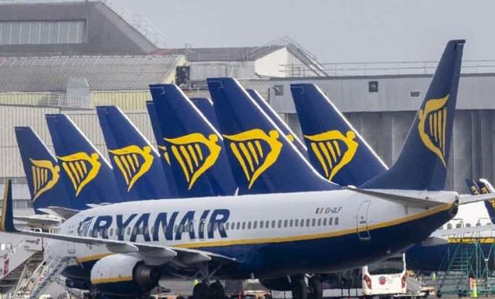 Ryanair скасував рейси з України: повний список 