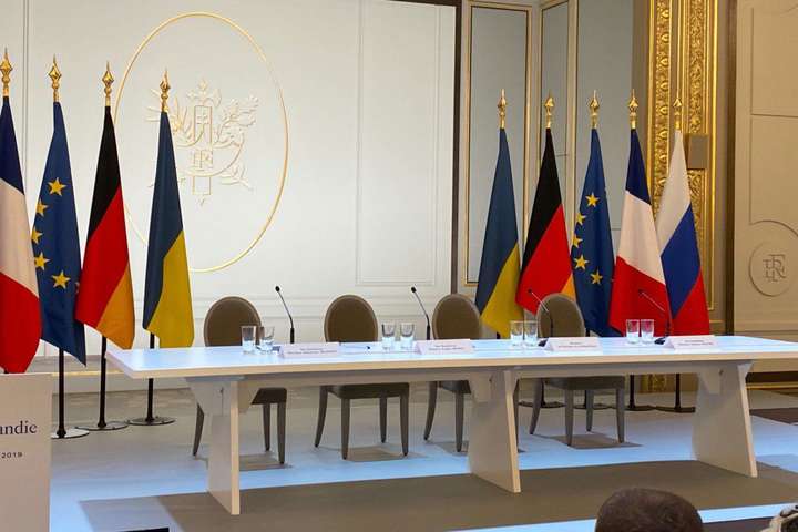 МЗС Франції: Україна виконує свої зобов'язання щодо Мінських угод