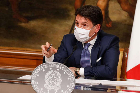 Прем'єр-міністр Італії Конте оголосив про відхід у відставку