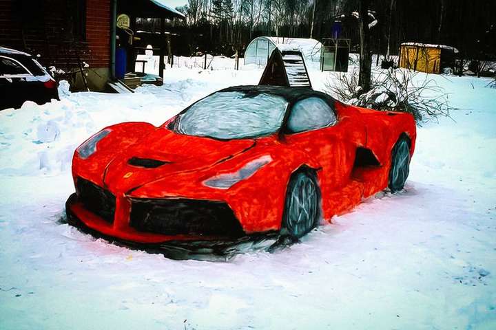 У Литві створили снігову копію Ferrari LaFerrari в натуральну величину (фото)