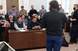 Співочі депутати: відбулася перша репетиція хору Львівської міськради (відео)