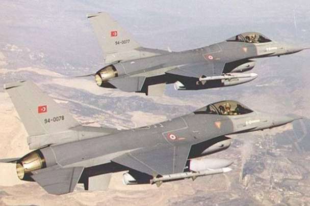Туреччина завдала авіаудару по позиціях курдів у Сирії