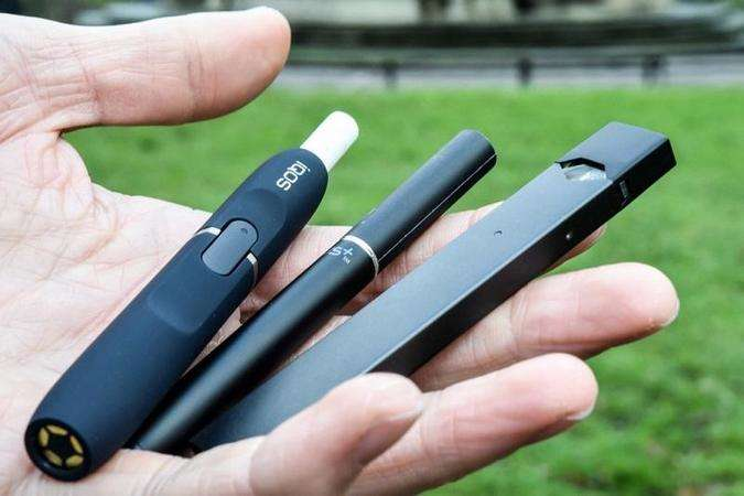 В Украине могут ограничить продажу электронных сигарет