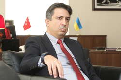 Туреччина чекає. Посол Ягмур Ахмет Гюльдере: Sputnik V не впливає на турецько-українські відносини 