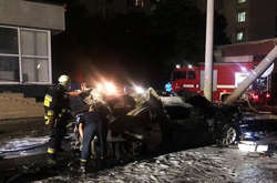 Жахлива аварія у Дніпрі. Після жорсткого зіткнення авто загорілося, є жертви (фото, відео)