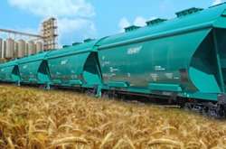 Укрзализныця повышает тарифы на перевозки, чтобы содержать аграриев – СМИ