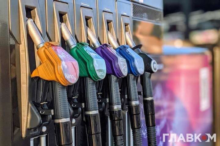 Українські заправки підвищили ціни. Яка вартість пального