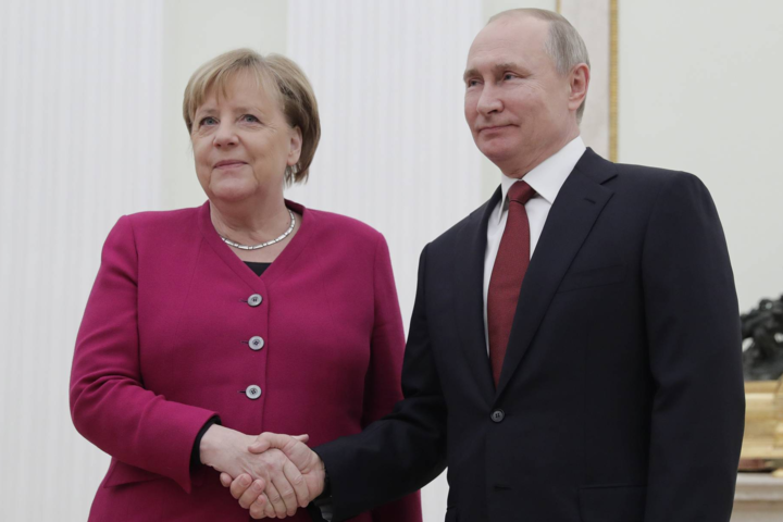 «Всегда верила Путину»: Климкин вспомнил, как Меркель не хотела признавать агрессию РФ