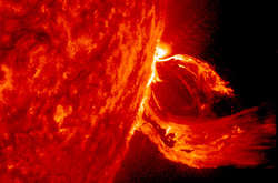 Сонце викинуло у бік Землі відразу дві порції розпеченої плазми