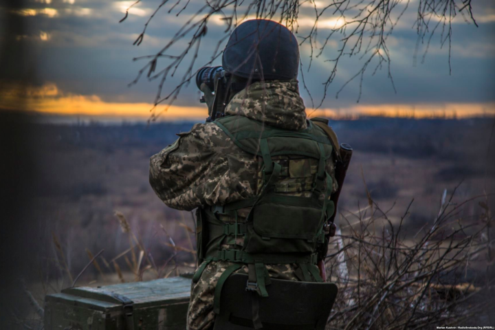 Оккупанты обстреляли позиции украинских защитников из гранатометов