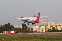 Украинские авиакомпании в августе почти вернули докризисное число рейсов