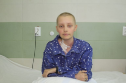 Впервые в Украине врачи пересадили костный мозг взрослому от неродственного донора 