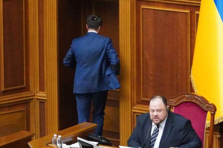 Пристрасті за Разумковим, заочний арешт Януковича. Новини 7 жовтня за хвилину