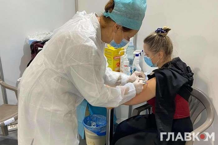 Секретар РНБО назвав винних у небажанні українців вакцинуватися від Covid-19