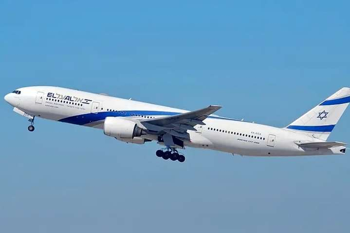 Саудовская Аравия впервые приняла самолет из Израиля 