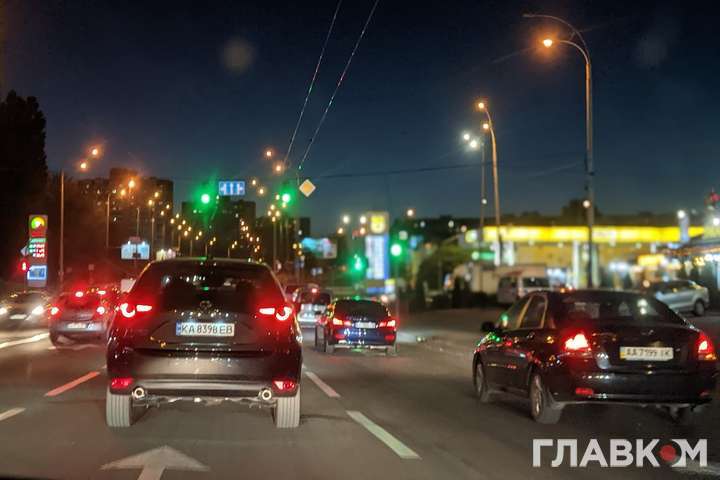 В Киеве ввели новый скоростной лимит. Нарушителям грозит большой штраф