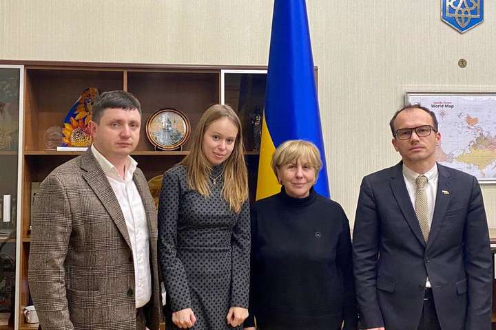 Міністр юстиції України зустрівся з матір’ю та коханою Саакашвілі