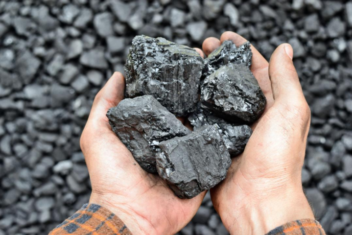 Стало известно, когда Украина планирует полностью отказаться от использования угля 