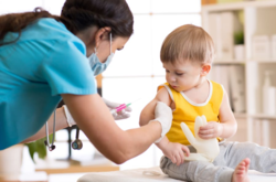 Врачебное агентство ЕС одобрило вакцину Pfizer для детей от 5 лет 