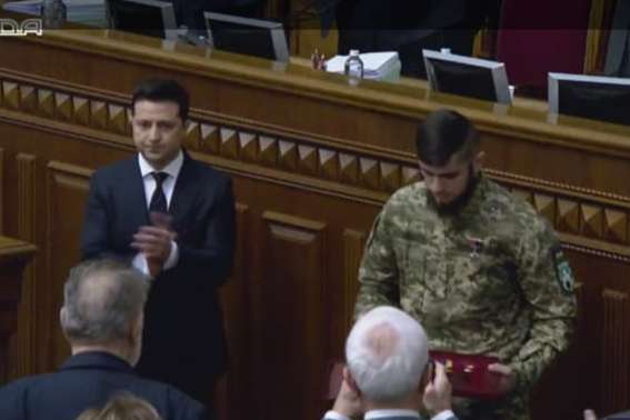 Легендарний доброволець Да Вінчі отримав звання Героя України (фото)