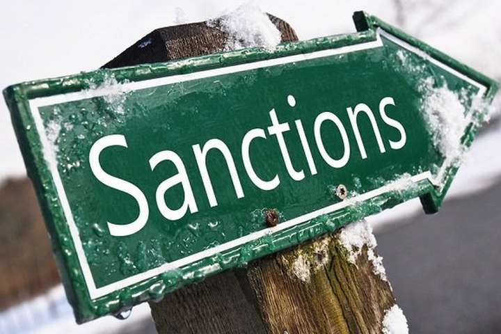 Новинский: Вводя санкции, СНБО подменяет собой суды